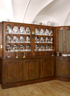 Apothicairerie : partie gauche. © Région Bourgogne-Franche-Comté, Inventaire du patrimoine