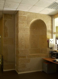 Niche à l'intérieur de l'actuel hall d'accueil. © Région Bourgogne-Franche-Comté, Inventaire du patrimoine