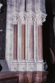 Chapelle, série de colonnettes bas-côté droit. © Région Bourgogne-Franche-Comté, Inventaire du patrimoine