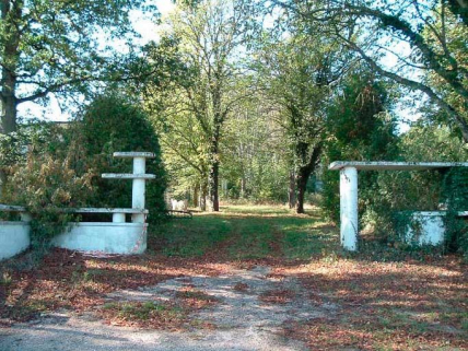 Portail d'entrée. © Région Bourgogne-Franche-Comté, Inventaire du patrimoine