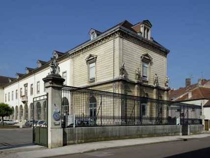 Aile droite. © Région Bourgogne-Franche-Comté, Inventaire du patrimoine