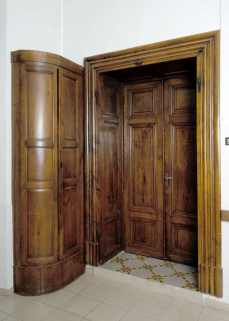 Entrée de l'ancien réfectoire des soeurs. © Région Bourgogne-Franche-Comté, Inventaire du patrimoine