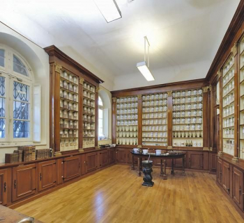 Pharmacie. © Région Bourgogne-Franche-Comté, Inventaire du patrimoine