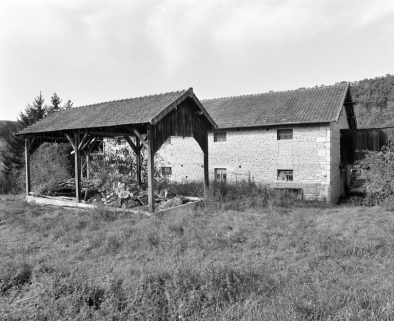 La porcherie et le hangar. Vue prise du sud. © Région Bourgogne-Franche-Comté, Inventaire du patrimoine