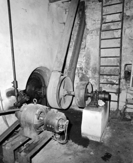 Etage de soubassement. Turbine et générateurs. © Région Bourgogne-Franche-Comté, Inventaire du patrimoine
