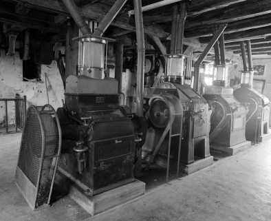 Rez-de-chaussée. Broyeurs (Ateliers de construction Camus frères, ingénieurs, Tonnerre et Socam, Paris). © Région Bourgogne-Franche-Comté, Inventaire du patrimoine