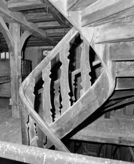 2e étage. Escalier, détail de la volée. © Région Bourgogne-Franche-Comté, Inventaire du patrimoine