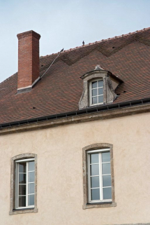Façade postérieure du bâtiment principal : détail. © Région Bourgogne-Franche-Comté, Inventaire du patrimoine