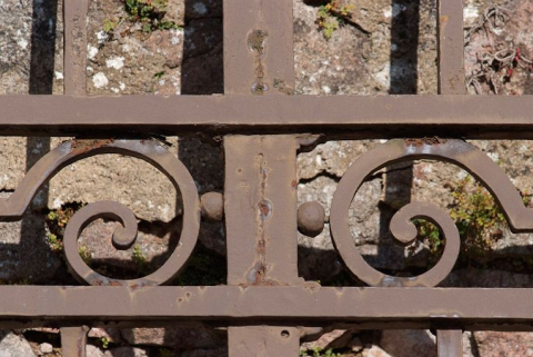 Ancien portail de la cour, détail. © Région Bourgogne-Franche-Comté, Inventaire du patrimoine
