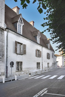 Corps de logis du 16e siècle : façade sur la Saône. © Région Bourgogne-Franche-Comté, Inventaire du patrimoine