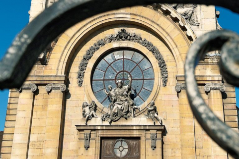 Façade de la chapelle, détail. © Région Bourgogne-Franche-Comté, Inventaire du patrimoine