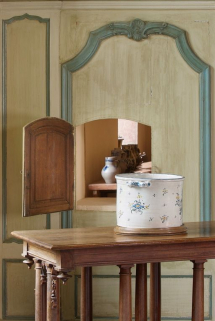 Réfectoire des soeurs, détail : le passe-plat. © Région Bourgogne-Franche-Comté, Inventaire du patrimoine