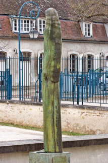 Revers, figure centrale représentant le Présent. © Région Bourgogne-Franche-Comté, Inventaire du patrimoine