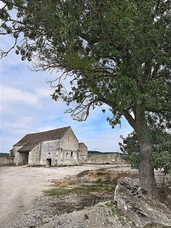 Vue d'ensemble, façade postérieure. © Région Bourgogne-Franche-Comté, Inventaire du patrimoine