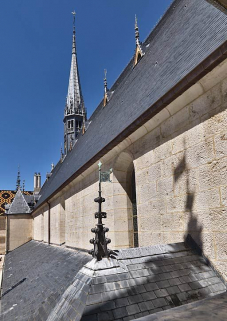 Grand bâtiment sur rue, parties hautes côté cour. © Région Bourgogne-Franche-Comté, Inventaire du patrimoine