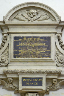 Chapelle : plaque funéraire. © Région Bourgogne-Franche-Comté, Inventaire du patrimoine