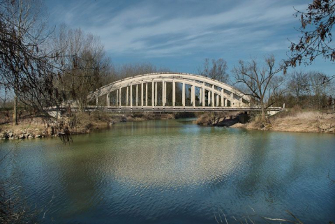 Pont de la Culée, il permet de traverser la Seille en direction de Branges. © Région Bourgogne-Franche-Comté, Inventaire du patrimoine
