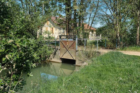 Vue d'ensemble : vanne. © Région Bourgogne-Franche-Comté, Inventaire du patrimoine