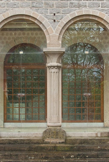 Détail des arcades. © Région Bourgogne-Franche-Comté, Inventaire du patrimoine Détail des arcades. © Région Bourgogne-Franche-Comté, Inventaire du patrimoine