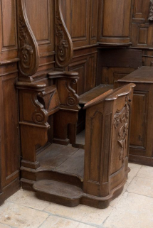 Stalle gauche. © Région Bourgogne-Franche-Comté, Inventaire du patrimoine