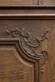 Détail du pupitre du banc de choeur droit. © Région Bourgogne-Franche-Comté, Inventaire du patrimoine