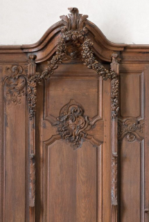 Détail de la stalle droite. © Région Bourgogne-Franche-Comté, Inventaire du patrimoine