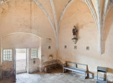 Vue d'ensemble depuis le lavabo. © Région Bourgogne-Franche-Comté, Inventaire du patrimoine Vue d'ensemble depuis le lavabo. © Région Bourgogne-Franche-Comté, Inventaire du patrimoine