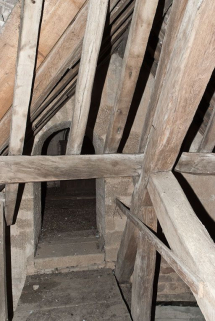 Comble de l'abside, porte donnant sur le clocher. © Région Bourgogne-Franche-Comté, Inventaire du patrimoine