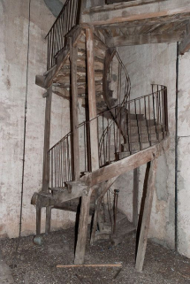 Clocher : escalier tournant menant au beffroi. © Région Bourgogne-Franche-Comté, Inventaire du patrimoine
