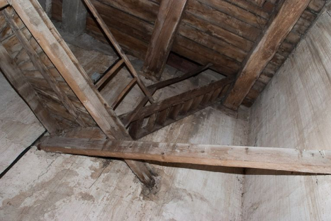 Clocher : passage et escalier menant à la chambre des cloches. © Région Bourgogne-Franche-Comté, Inventaire du patrimoine