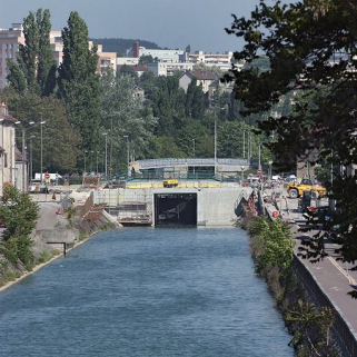 Vue d'ensemble du pont pendant sa réfection. © Région Bourgogne-Franche-Comté, Inventaire du patrimoine