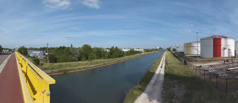 Sites industriels en bord de canal à Longvic. © Région Bourgogne-Franche-Comté, Inventaire du patrimoine