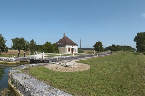 Vue d'amont. © Région Bourgogne-Franche-Comté, Inventaire du patrimoine