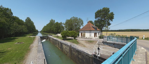 Vue d'ensemble du site prise d'aval. © Région Bourgogne-Franche-Comté, Inventaire du patrimoine