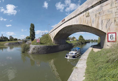 Vue d'aval. © Région Bourgogne-Franche-Comté, Inventaire du patrimoine