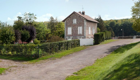 Vue de la maison de garde. © Région Bourgogne-Franche-Comté, Inventaire du patrimoine