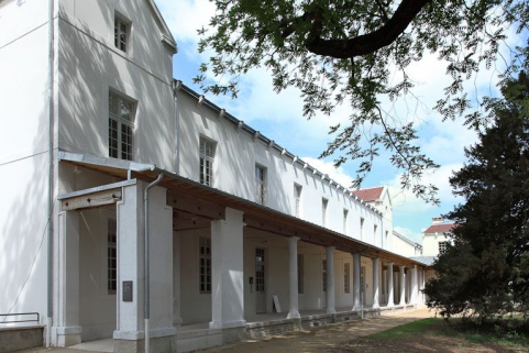 Bâtiment de l'ancien quartier des femmes. © Région Bourgogne-Franche-Comté, Inventaire du patrimoine