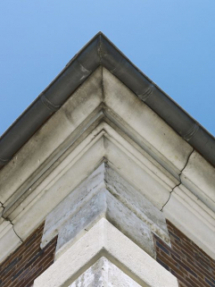 Maison éclusière : détail de la corniche. © Région Bourgogne-Franche-Comté, Inventaire du patrimoine
