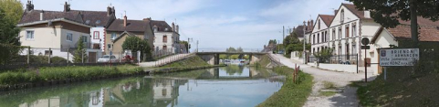 Anciennes entreprises sur le rive droite du canal, à l'entrée de Brienon. © Région Bourgogne-Franche-Comté, Inventaire du patrimoine