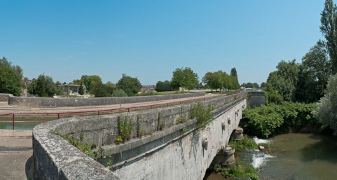 Vue du pont-canal. © Région Bourgogne-Franche-Comté, Inventaire du patrimoine