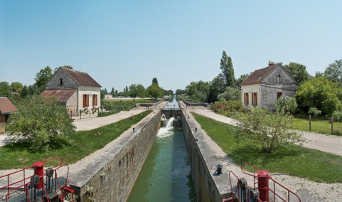 Vue d'ensemble du site d'écluse. © Région Bourgogne-Franche-Comté, Inventaire du patrimoine