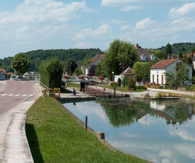 Vue d'ensemble du site d'écluse. © Région Bourgogne-Franche-Comté, Inventaire du patrimoine