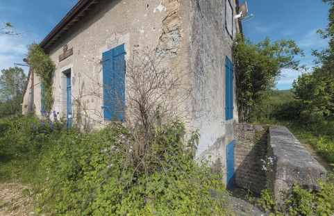 La descente de l'escalier de la cave de la maison éclusière. © Région Bourgogne-Franche-Comté, Inventaire du patrimoine
