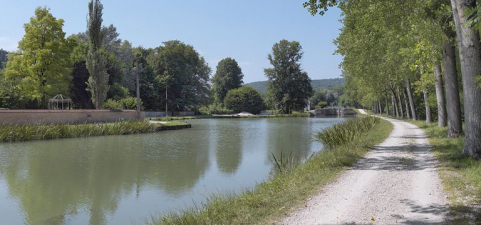 Le port vu d'aval. © Région Bourgogne-Franche-Comté, Inventaire du patrimoine