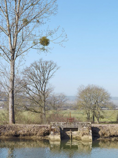 Le déversoir rive gauche de face. © Région Bourgogne-Franche-Comté, Inventaire du patrimoine