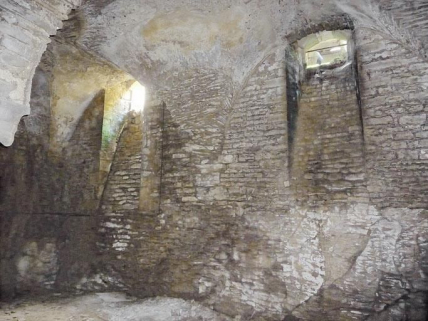 Cave sous la grange : voûte et soupiraux. © Région Bourgogne-Franche-Comté, Inventaire du patrimoine