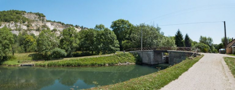 Pont vu d'aval. © Région Bourgogne-Franche-Comté, Inventaire du patrimoine