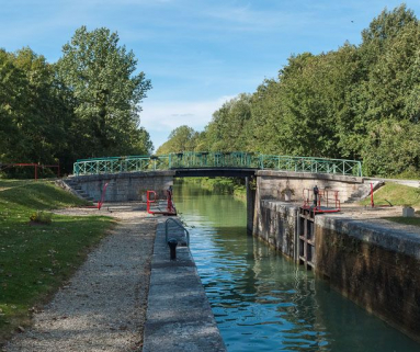 Vue du pont depuis le sas. © Région Bourgogne-Franche-Comté, Inventaire du patrimoine
