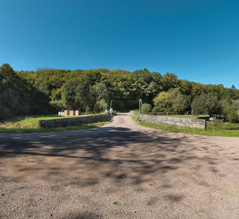 Vue d'ensemble du pont, avec les parapets. © Région Bourgogne-Franche-Comté, Inventaire du patrimoine