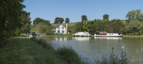Vue d'ensemble du site, depuis l'amont. © Région Bourgogne-Franche-Comté, Inventaire du patrimoine